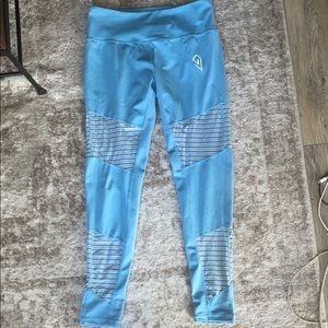 High waisted leggings